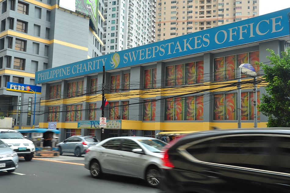 Duterte lifts suspension of small-town lottery operations 1