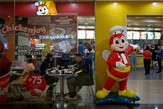 Jollibee opens more stores, giving discounts for vaxed