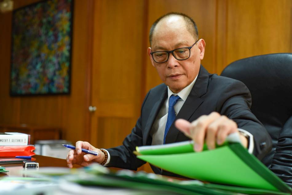 Bangko Sentral ends interest rate, reserve requirement cutting for 2019 1
