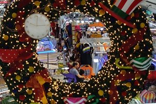 Mga mall pinalakas ang 'online shopping' at 'digital catalogues' ngayong Ber months