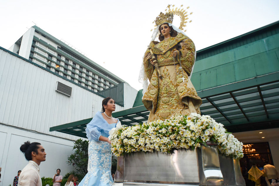 TINGNAN: Manila Hotel, ibinalik ang tradisyon ng Flores de Mayo 10