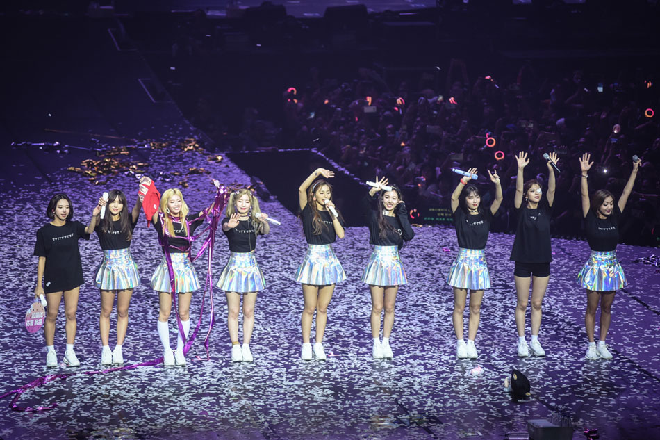 Concert recap: K-pop girl group Twice, fans connect in Manila show 3