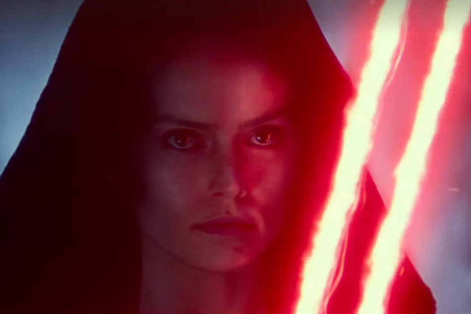 rey double bladed red lightsaber