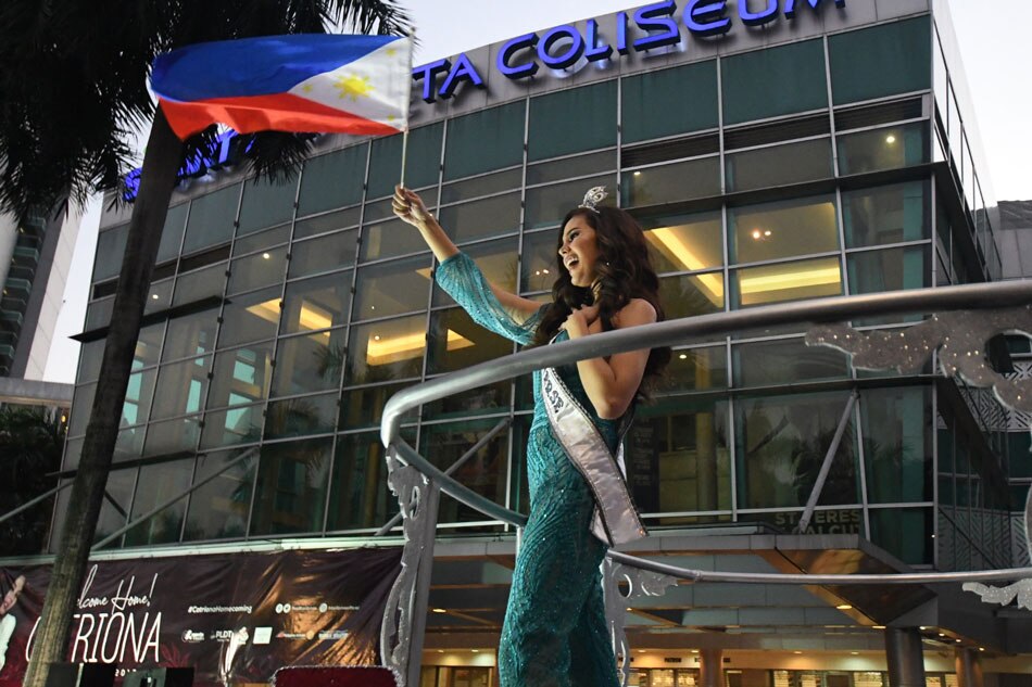 LOOK: Catriona Gray celebrates Miss Universe win with Cubao parade 9