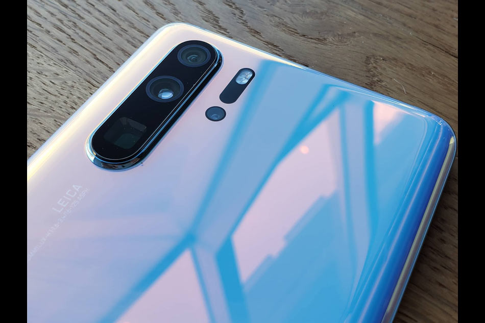 Huawei debuts P30 series smartphones, shoots for the moon | ABS-CBN News