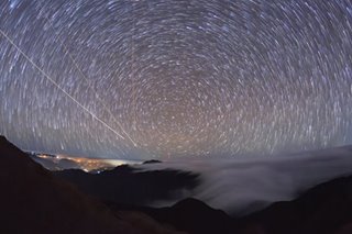 Photographer captures star trails on majestic Mt. Pulag
