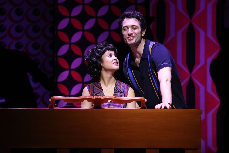 Theater Review Jukebox Musical Beautiful Will Make You Want To Sing