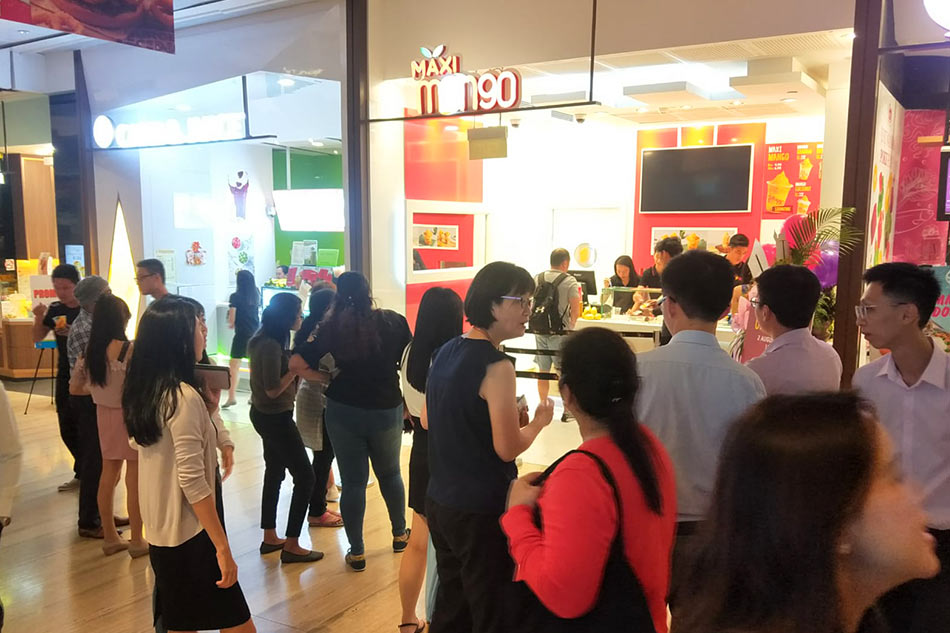 Pinoy dessert brand Maxi Mango opens in Singapore 2