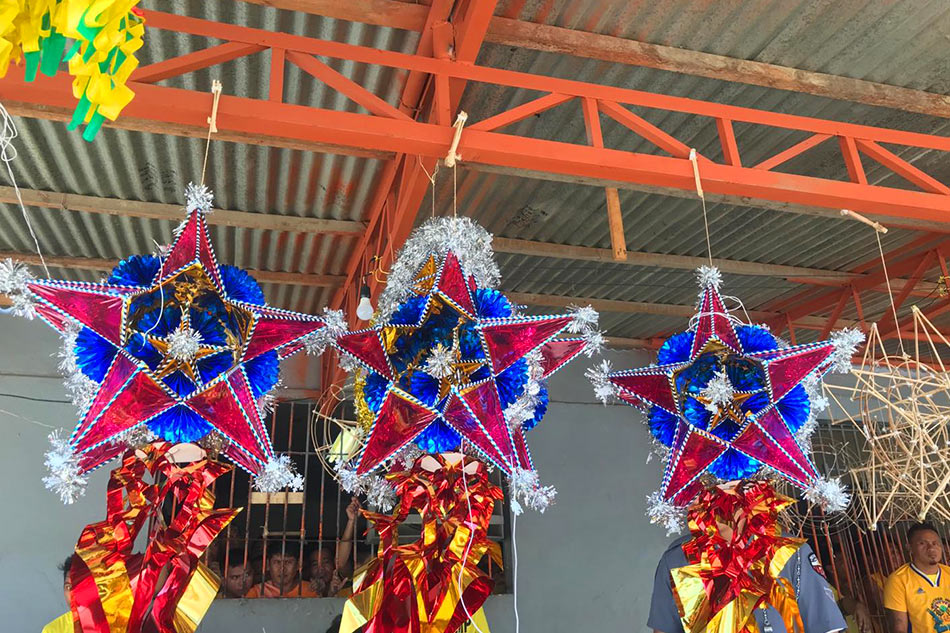 Ilang preso sa Cebu, kumikita sa pagpapagawa ng parol para sa Pasko ...