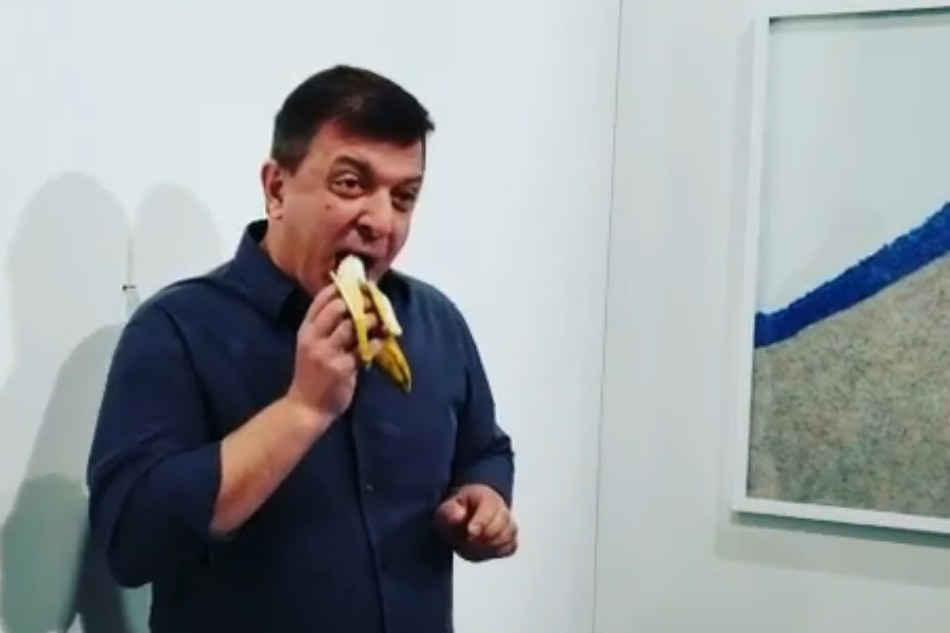 Man Eats $120,000 Piece Of Art - A Banana Taped To Wall | ABS-CBN News