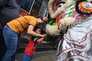 TINGNAN: Cultural show, pamamahagi ng tikoy sa pagsalubong ng Year of the Pig