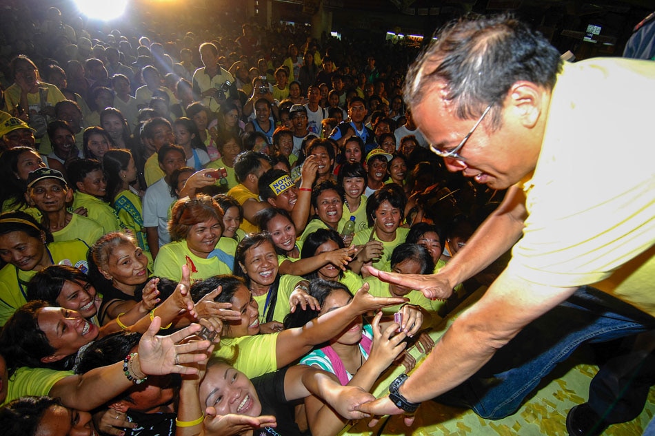 With &#39;dilawans&#39; under siege, other colors stand out in PH opposition campaign 3