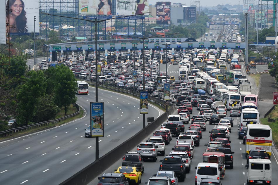 Holy Week: Cars begin to increase on the expressways – Filipino News