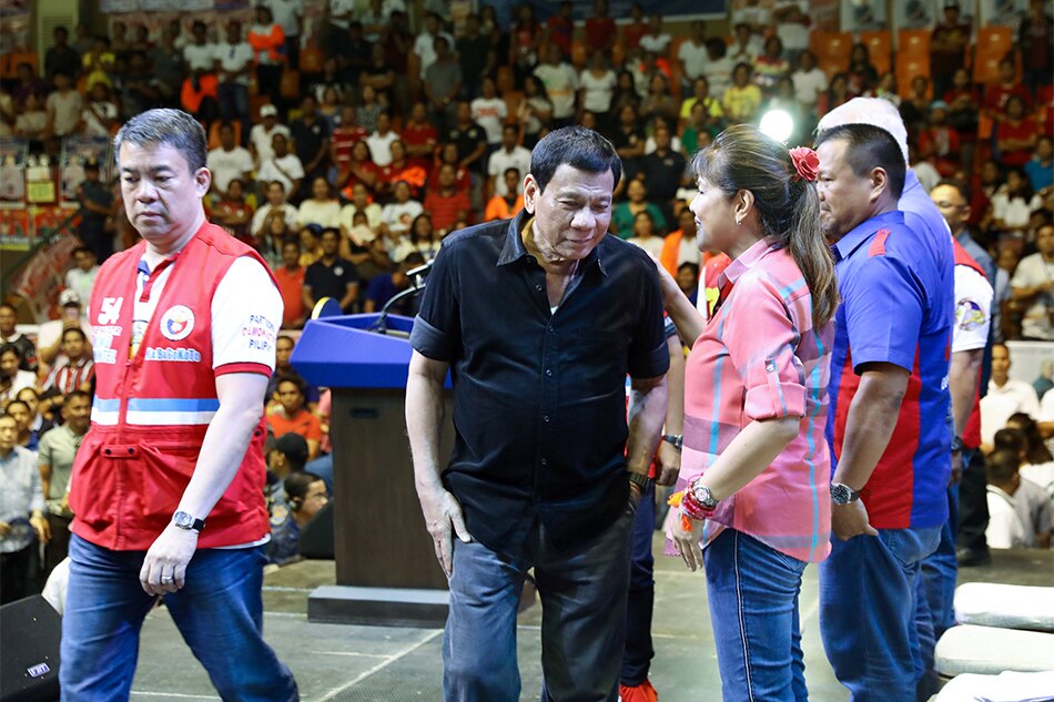 In the May polls, everyone wants to be by the Dutertes’ side 6
