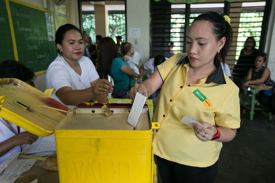 Comelec sends 1 million new ballot markers | ABS-CBN News