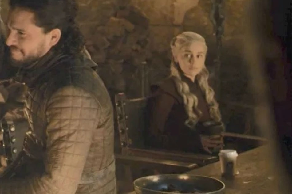 &#39;We&#39;re sorry!&#39; says &#39;Game of Thrones,&#39; as Starbucks makes a cameo 1