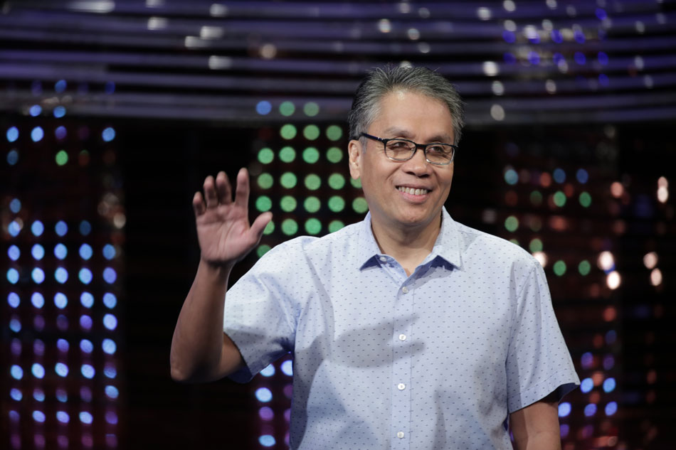Mar Roxas says to &#39;learn, work, love some more&#39; after election loss 1