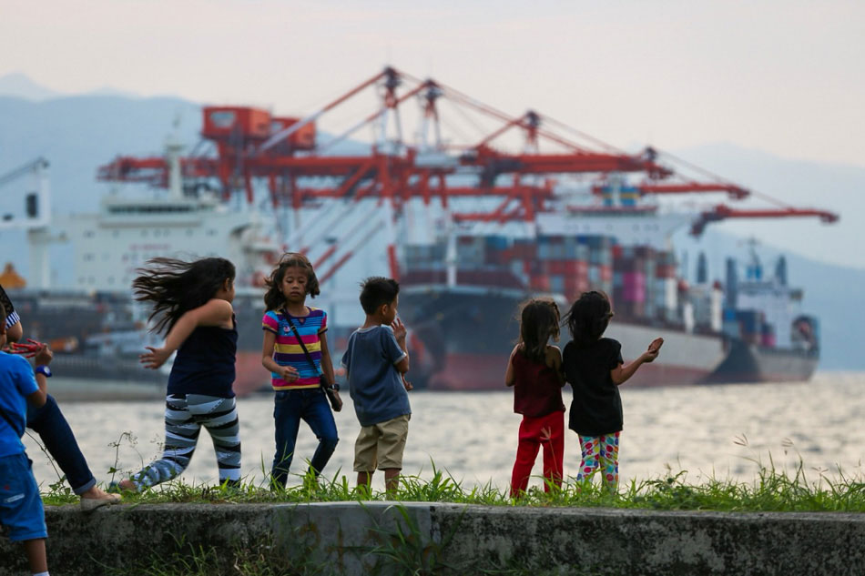 Children enjoy the sunset at Subic Bay, Zambales. Jonathan Cellona, ABS-CBN News file