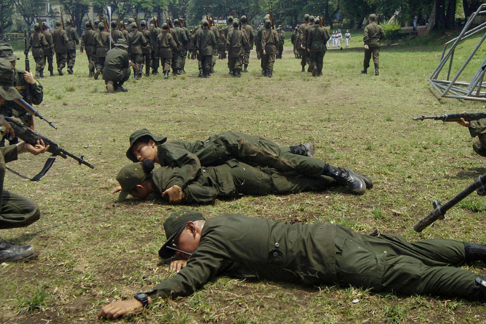 University of the Philippines students under the Reserved Officers Training Corps perform a military drill on April 30, 2017 at the Diliman campus in Quezon City. Manny Palmero, ABS-CBN News/File