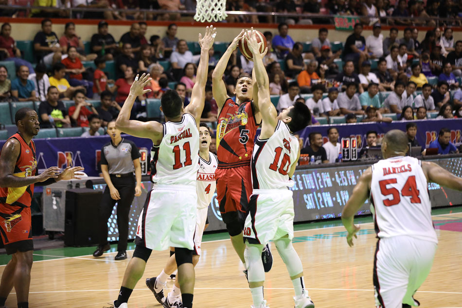 PBA: Alex Cabagnot keys crucial win by San Miguel vs Alaska | ABS-CBN News