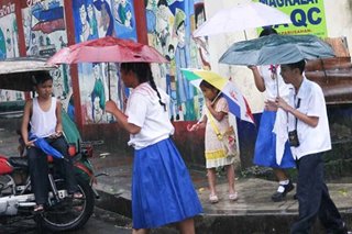 Mga pinuno ng barangay at paaralan sa QC, may kapangyarihan nang magkansela ng klase
