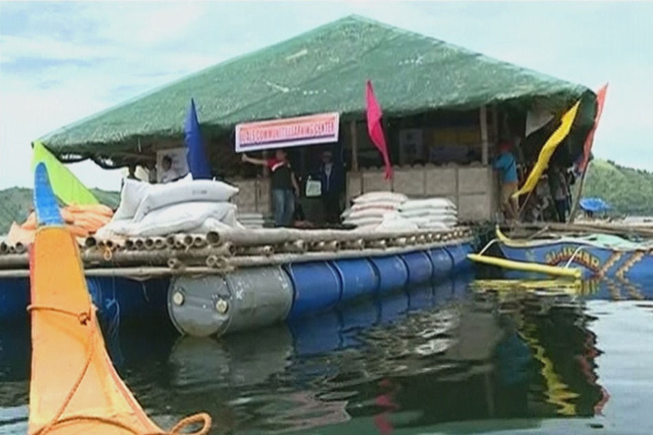 TINGNAN: Floating school sa Davao del Sur 1