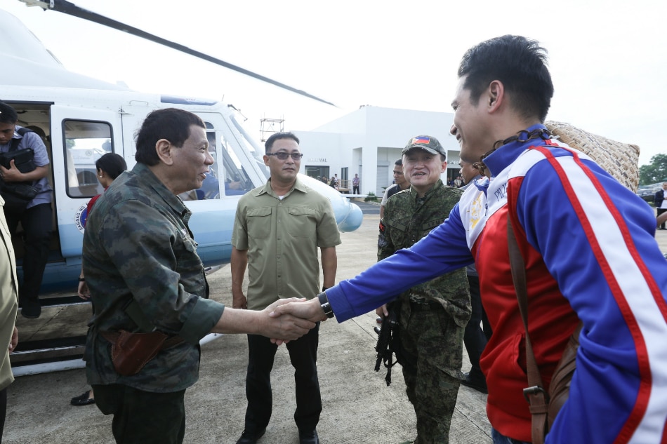 IN PHOTOS: Duterte, Go meet Robin Padilla in Sulu 1