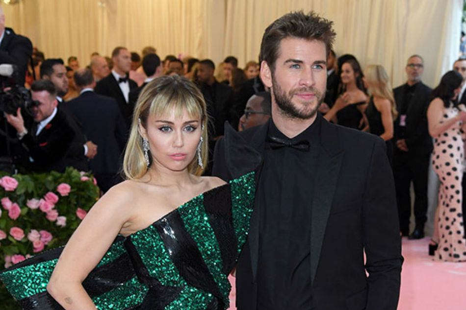 Miley Cyrus&#39; family wants her to &#39;reconsider split&#39; 1