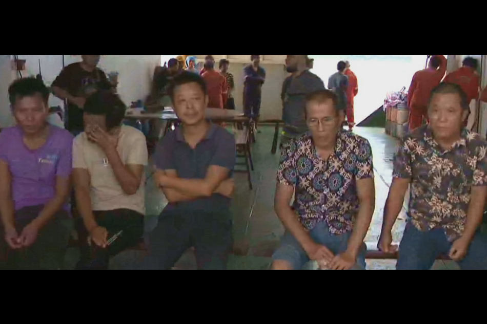 7 Chinese na nagtatrabaho sa dredging vessels nang walang permit timbog