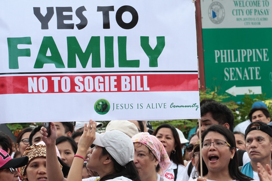'Yes to family': Anti-SOGIE protest held