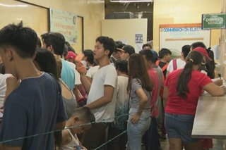 Huling araw ng voter registration para sa barangay, SK elections dinagsa