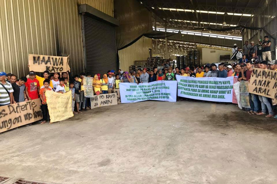 Banana workers, including ex-rebels, appeal for help amid Maguindanao plant closure 1