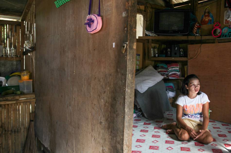 Ignoring peril, Yolanda survivors rebuild homes on sites of ruin 1