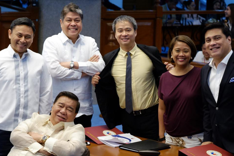 Senators cheer for respective alma mater UP, UST amid UAAP do-or-die game - ABS-CBN News
