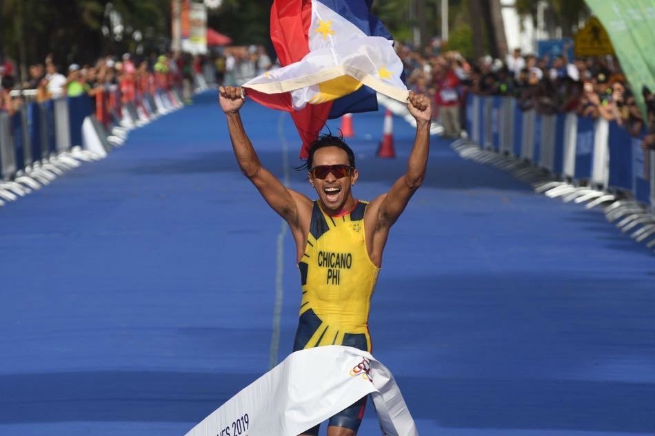 SEA Games: 1st gold for Philippines, as hosts deliver in triathlon 1
