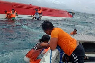 5 rescued as boat capsizes off Masbate