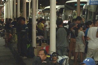 Passengers flock to metro bus stations for Christmas break