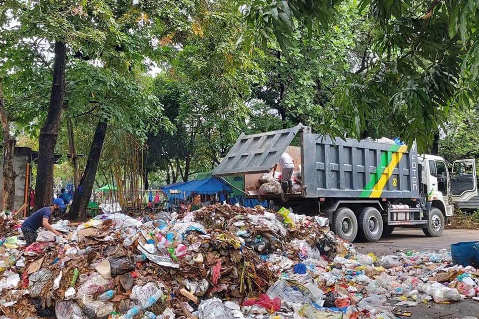 More than 50 tons of garbage collected at Luneta after Christmas day 1