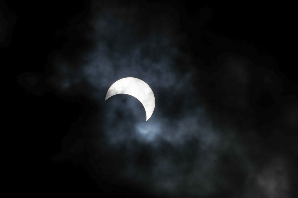 LOOK: Skywatchers across Philippines, Asia witness solar eclipse 6