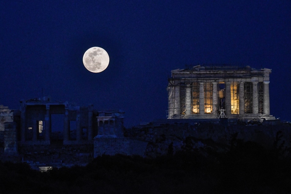 Supermoon at the Parthenon | ABS-CBN News