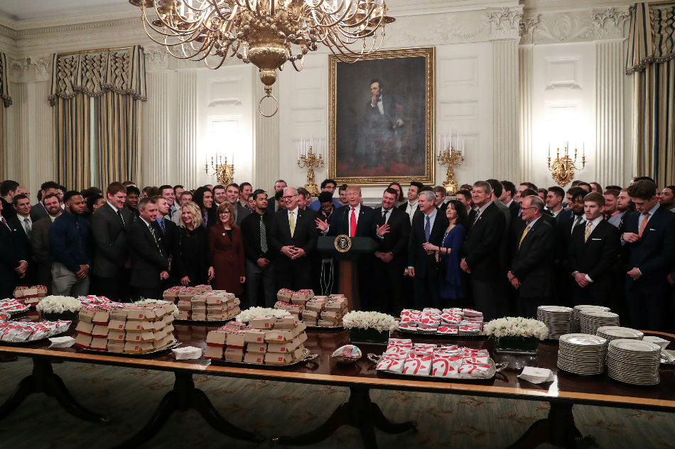 Trump serves up junk food to athletes again | ABS-CBN News