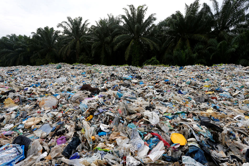 Malaysia to return US plastic waste shipment under new UN rules 1
