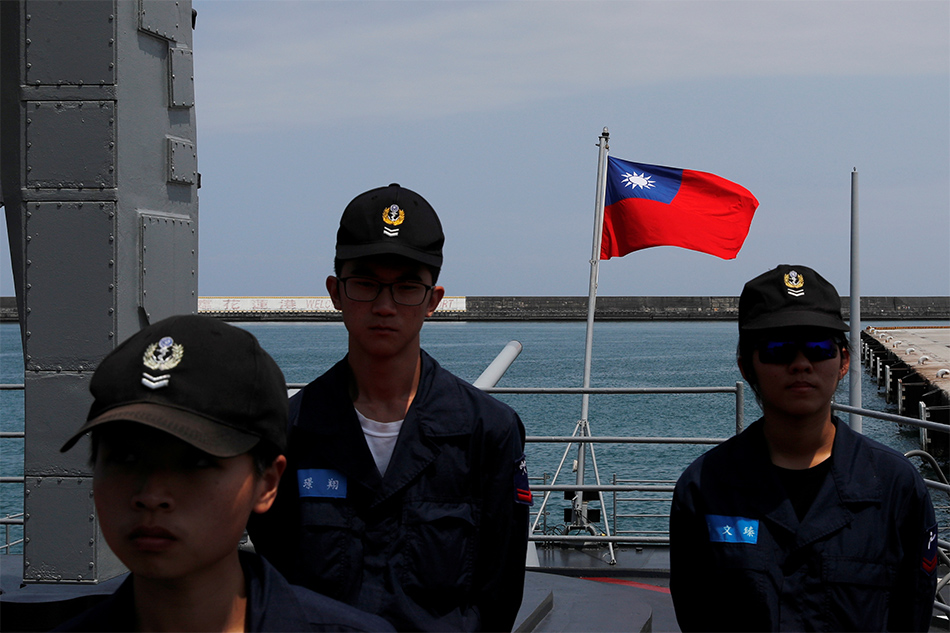 Taiwan, US hold rare security meeting