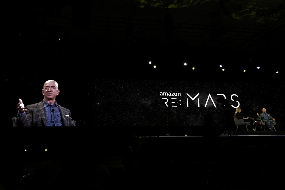 Bezos says robot hands ready for commercial use in next 10 ...