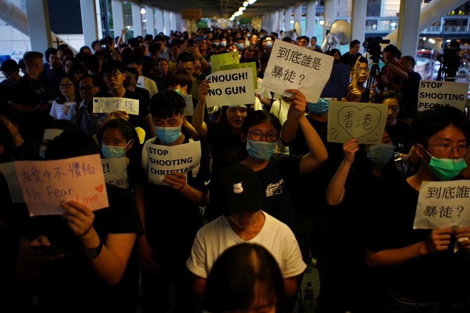 Hong Kong leader suspends extradition bill after huge protests | ABS ...