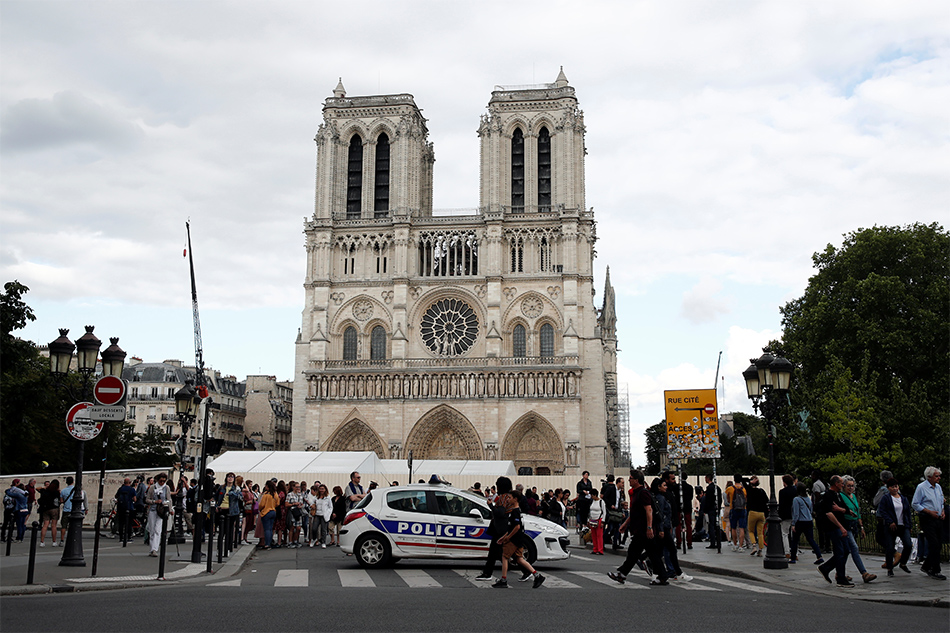 Notre Dame Cathedral celebrates first mass since devastating fire
