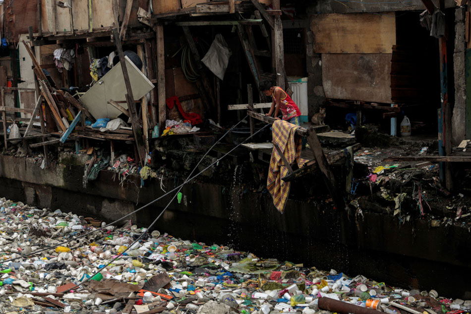 Slave to sachets: How poverty worsens plastics crisis in the Philippines 2