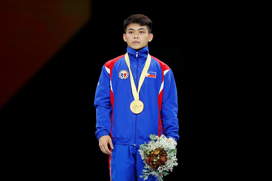 Gymnastics phenom Carlos Yulo wins historic gold on world stage 1