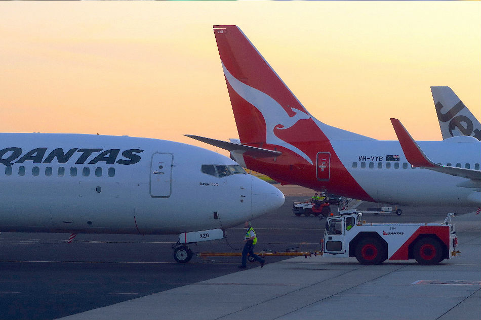World's longest non-stop passenger flight arrives in Sydney - ABS-CBN News