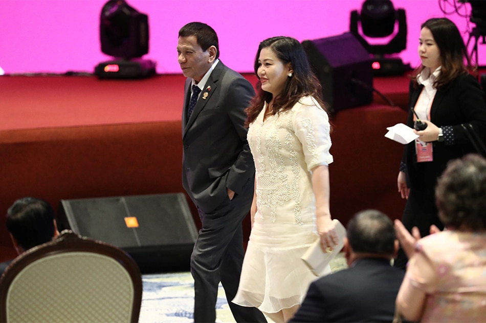 LOOK: Duterte attends 35th ASEAN Summit opening with partner Honeylet 1